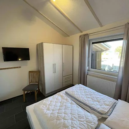 G5 Mit Garten In Eckwarderhoerne By Interhome Grosswurden