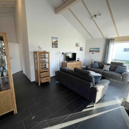 G5 Mit Garten In Eckwarderhoerne By Interhome *